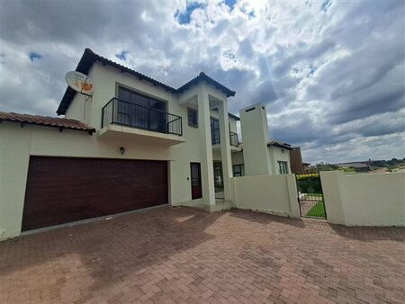 4 Bedroom House in Thatchfield