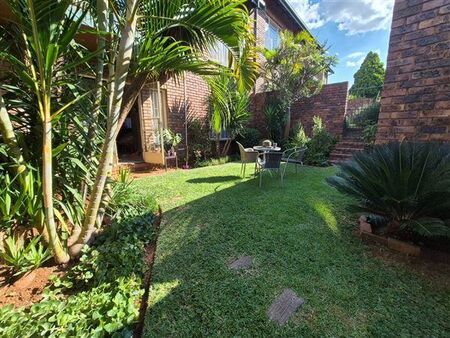 2 Bedroom Apartment in Zwartkop