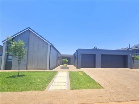 4 Bedroom House in Midstream Heights