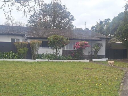 4 Bedroom House in Weybridge Park