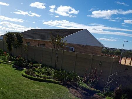 3 Bedroom Townhouse in Hunters Retreat