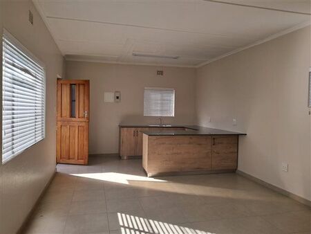 1 Bedroom Flat in Humansdorp