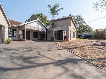 5 Bedroom House in Padfield Park