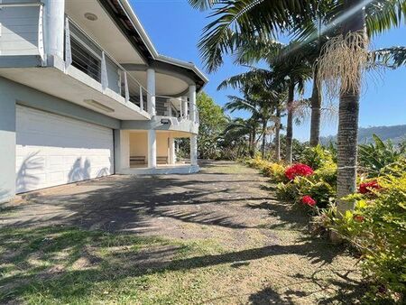 2 Bedroom House in Manors