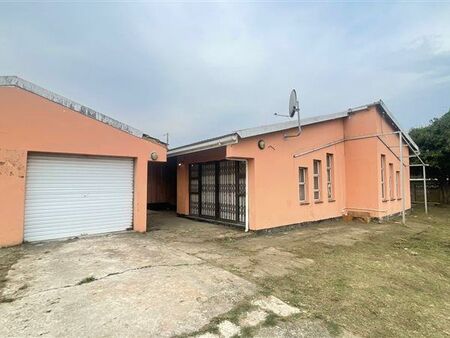 4 Bedroom House in Isipingo Hills
