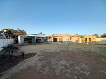 2 Bedroom House in Witpoortjie