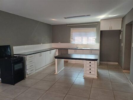 2 Bedroom House in Quellerie Park