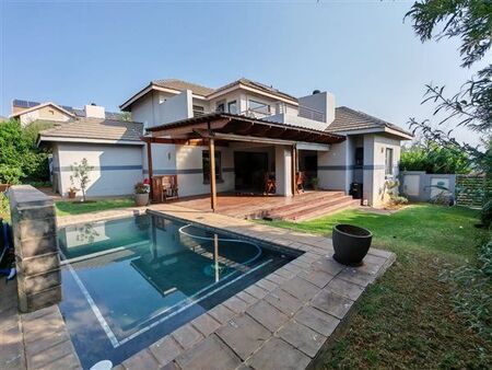 5 Bedroom House in The Hills