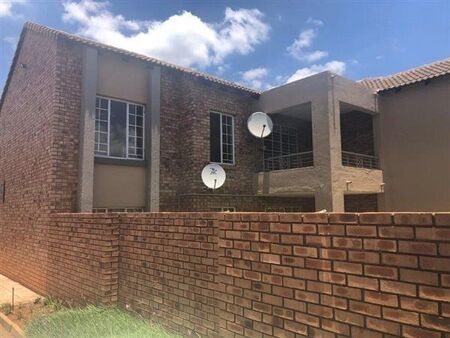 2 Bedroom Townhouse in Equestria