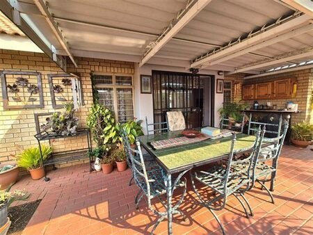 2 Bedroom Townhouse in Equestria