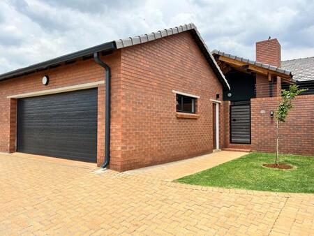 3 Bedroom Simplex in Boardwalk