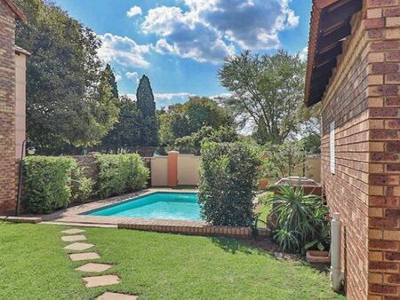 2 Bedroom Townhouse in Equestria