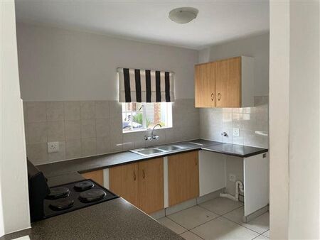 3 Bedroom Simplex in Elarduspark