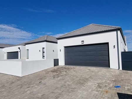 3 Bedroom House in Sandy Point
