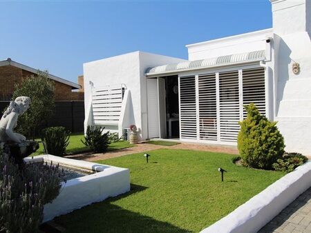 2 Bedroom House in Kleinmond