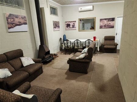 2 Bedroom House in Chatsworth