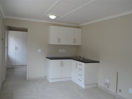 1 Bedroom Apartment in George South
