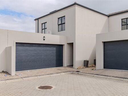 3 Bedroom House in Parklands North