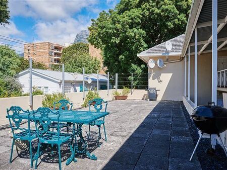 2 Bedroom Apartment in Newlands