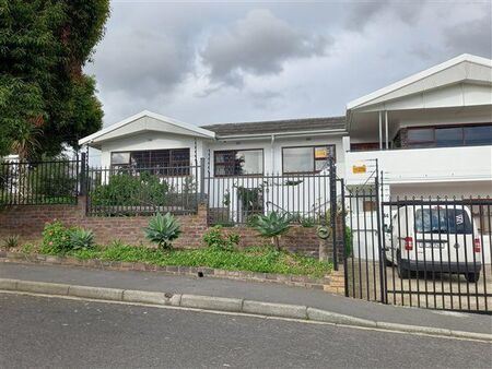 3 Bedroom House in Avondale
