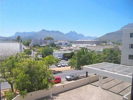 Studio Apartment in Stellenbosch Central