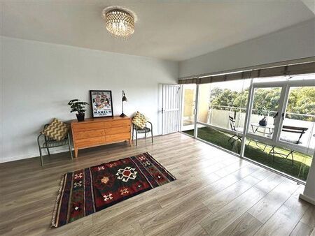 2 Bedroom Apartment in Green Point