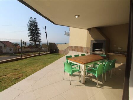 3 Bedroom Apartment in Uvongo