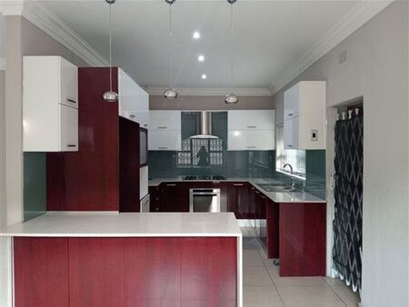 3 Bedroom House in Arboretum