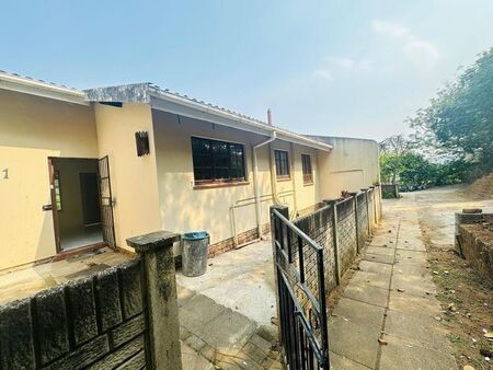 3 Bedroom townhouse - sectional to rent in Illovo Glen, Kingsburgh