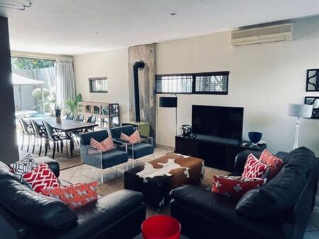 3 Bedroom Townhouse in Menlo Park