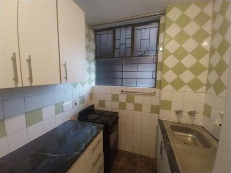 3 Bedroom Flat in Sunnyside