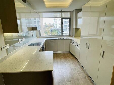 2 Bedroom Apartment in Sandown