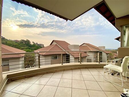 2 Bedroom Apartment in Houghton Estate