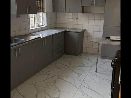 4 Bedroom House in Kensington