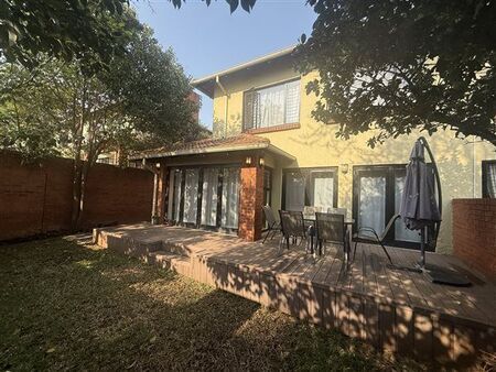 3 Bedroom Apartment in Douglasdale