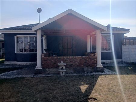 3 Bedroom House in Glenvarloch