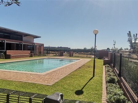 2 Bedroom Apartment in Glen Marais