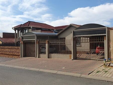 1 Bedroom House in Birch Acres