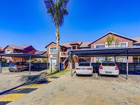 2 Bedroom Townhouse in Glen Marais