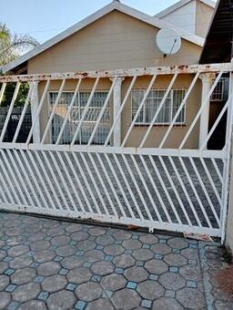 2 Bedroom House in Mayberry Park