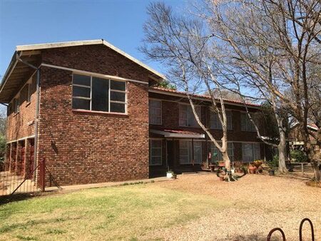 1 Bedroom Flat in Parys