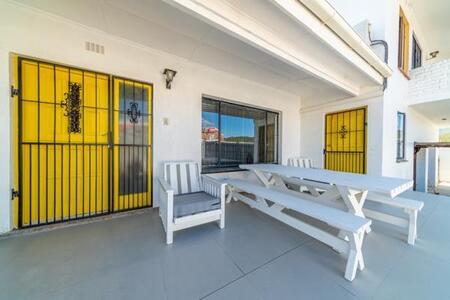 4 Bedroom House in Idasvallei