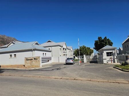 2 Bedroom Apartment in Admirals Park