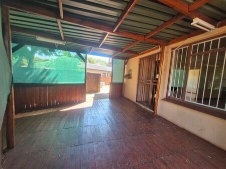 2 Bedroom Flat in Kathu
