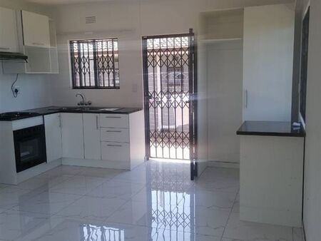 3 Bedroom House in Shallcross