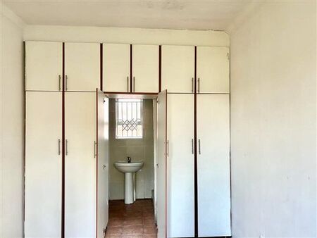 1 Bedroom House in Sydenham