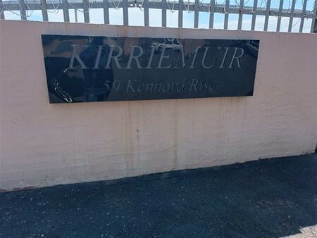 3 Bedroom Townhouse in Carrington Heights