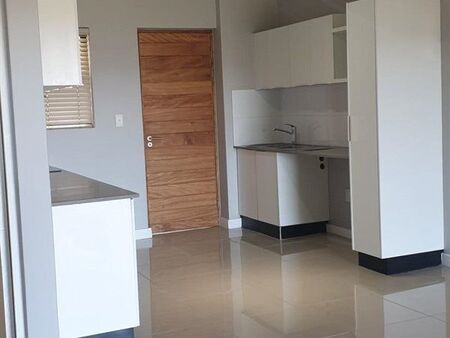 2 Bedroom Apartment in Athlone Park