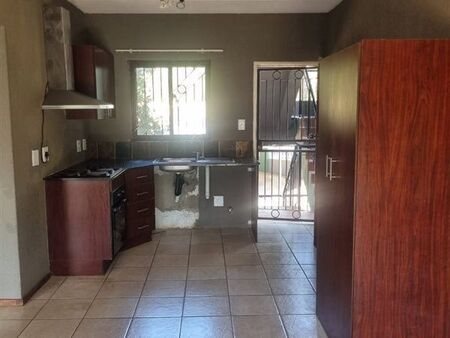 2 Bedroom Apartment in Honeydew