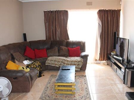 3 Bedroom House in Witpoortjie